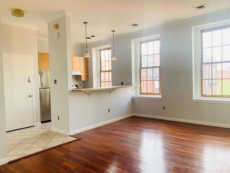 More Photos Of 600 N Eutaw St, Baltimore Storefront Retail Residential For Sale