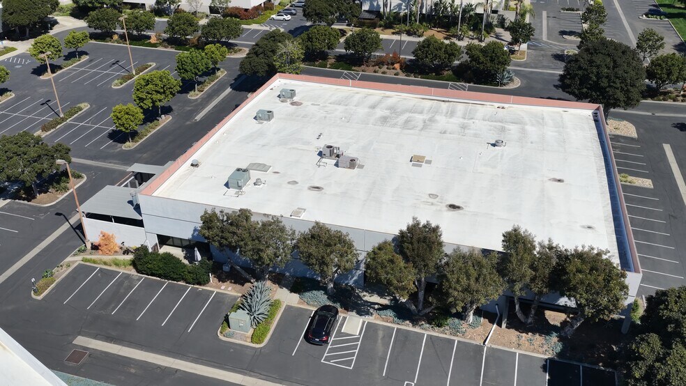 More Photos Of 2292 Faraday Ave, Carlsbad Research And Development For Sale