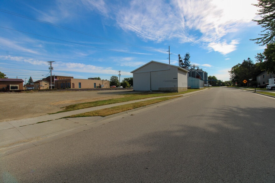 More Photos Of 14 1st SE st, Dodge Center Industrial For Sale