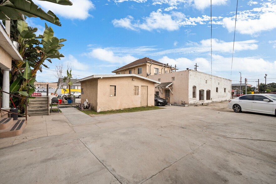 More Photos Of 4441 Avalon Blvd, Los Angeles Apartments For Sale