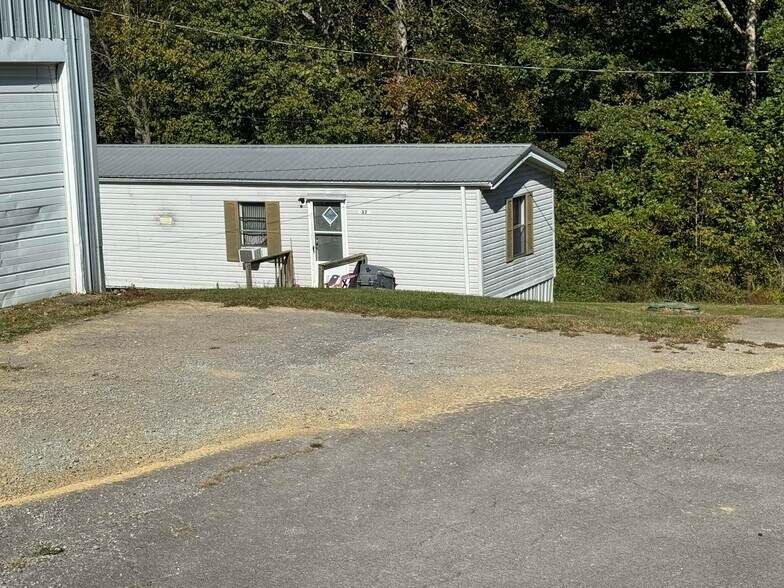 More Photos Of 112 Tutt St, Columbia Manufactured Housing Mobile Home Park For Sale