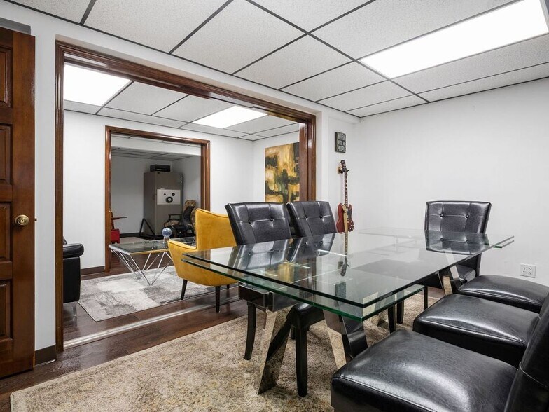 More Photos Of 108 N Depot Dr, Fort Pierce Office Residential For Lease