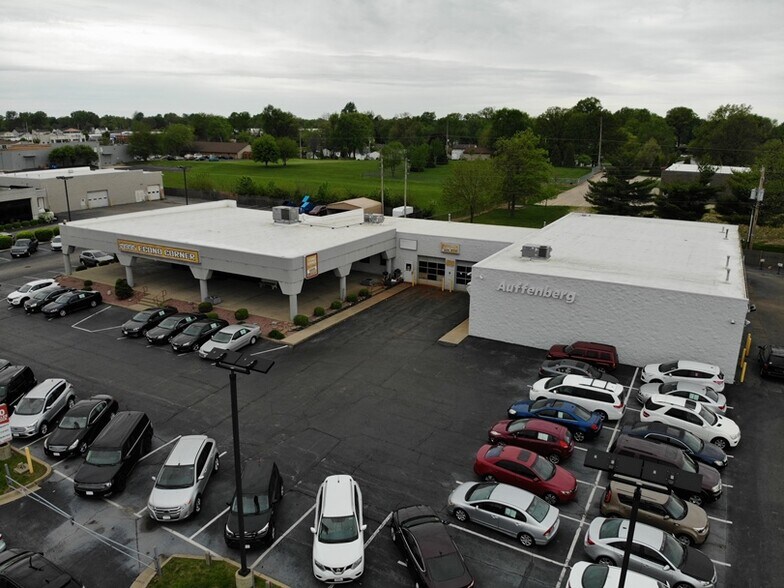 More Photos Of 141 Auto Ct, O'Fallon Auto Dealership For Sale