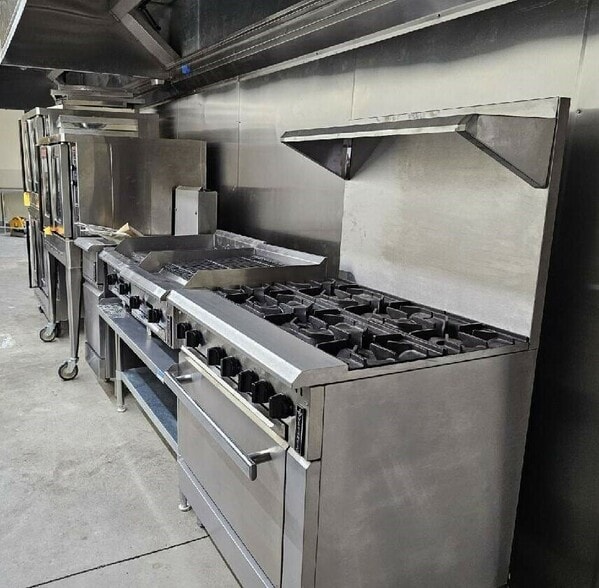 More Photos Of 515 S 22nd St, Saint Petersburg General Retail For Lease