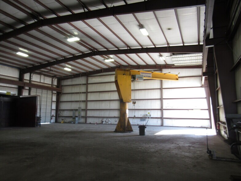 More Photos Of 2106 N FM 1788, Midland Warehouse For Lease