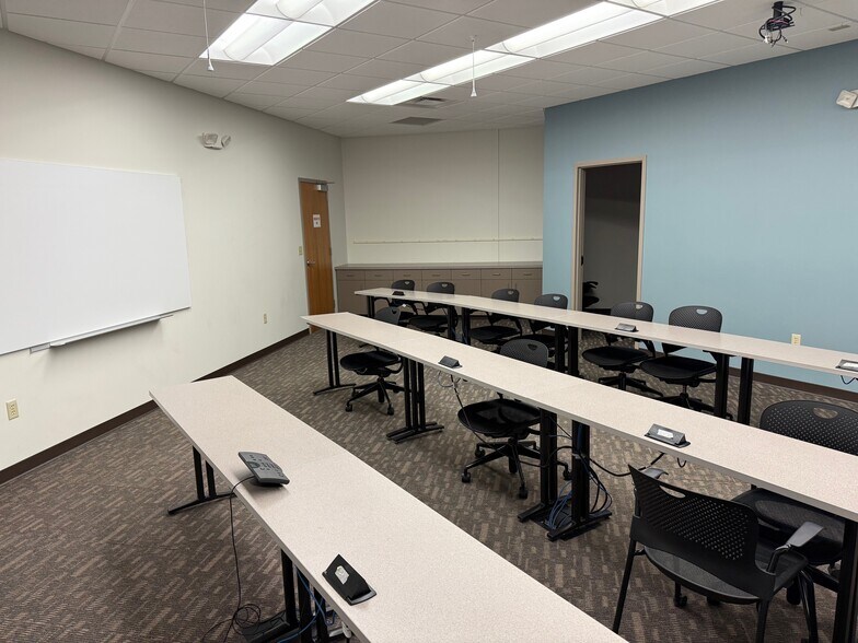 More Photos Of 2777 Prairie Dr, River Falls Office For Sale