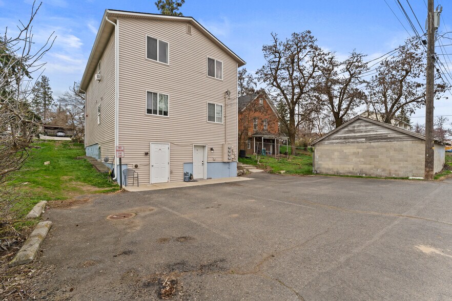 More Photos Of , Cheney Multifamily For Sale