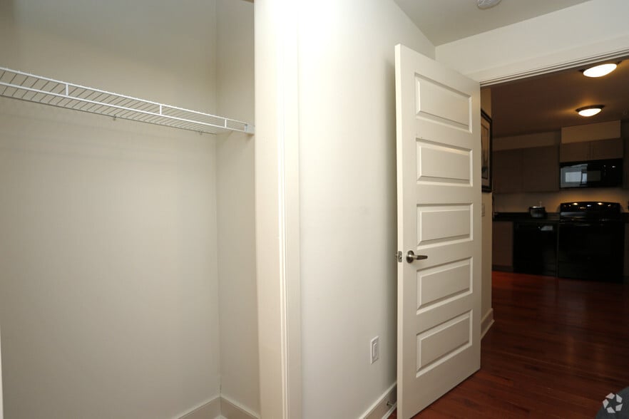 More Photos Of 200-202 Schley St, Garfield Apartments For Sale