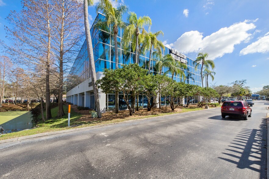 More Photos Of 29399 US Highway 19 N, Clearwater Office For Lease