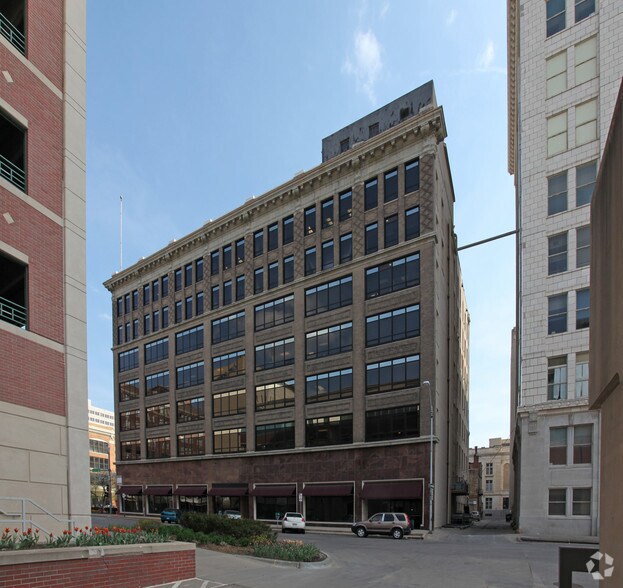 More Photos Of 901 S Kansas Ave, Topeka Office For Sale