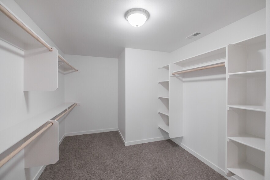More Photos Of 37731 Rolltide Dr, Lebanon Apartments For Sale