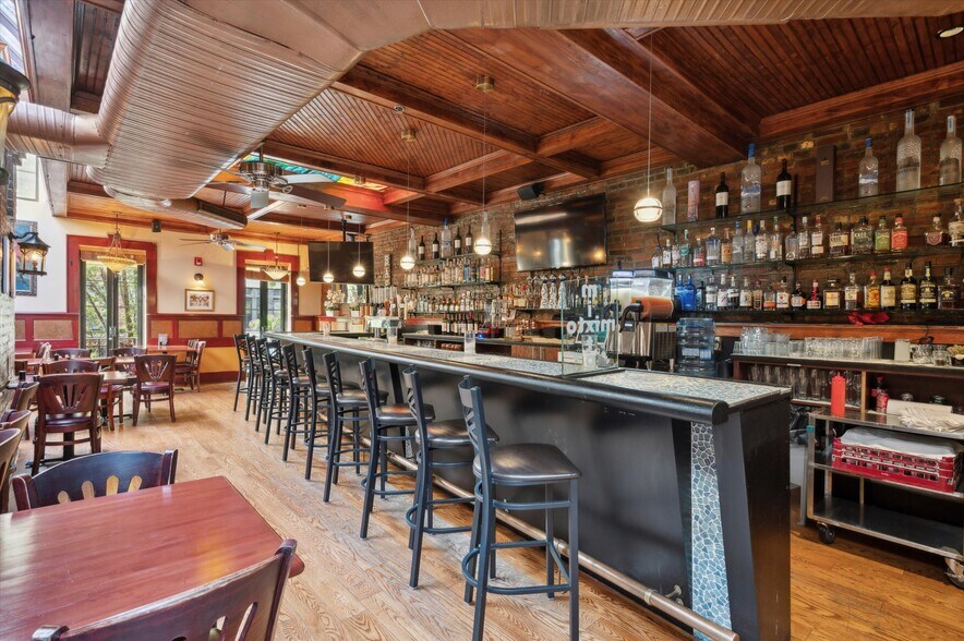 More Photos Of 1141-1143 Pine St, Philadelphia General Retail For Sale