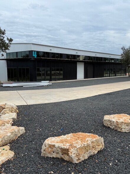 Primary Photo Of 14510 Fitzhugh Rd, Austin Flex For Lease