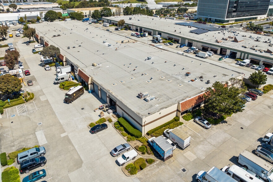 More Photos Of 380 Swift Ave, South San Francisco Warehouse For Lease