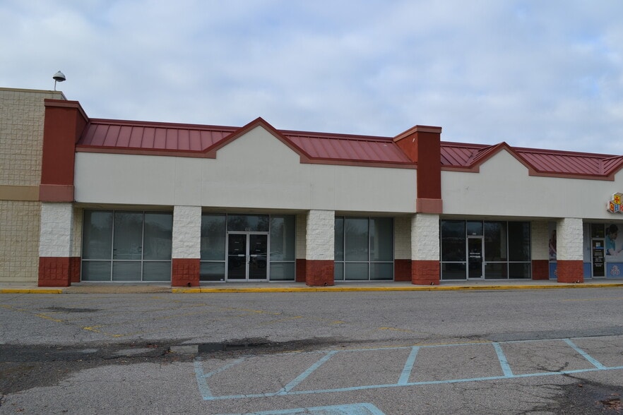 More Photos Of 1529 International Blvd, Norfolk Storefront For Lease