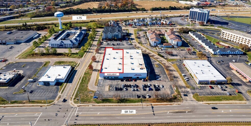 More Photos Of 8111-8115 Springboro Pike, Miamisburg Freestanding For Lease