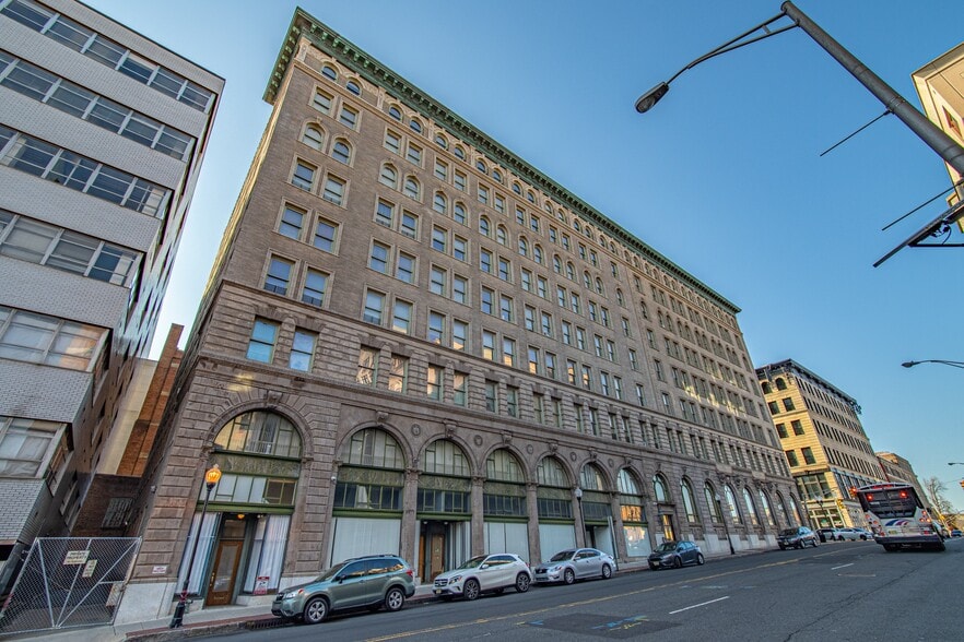 More Photos Of 143 E State St, Trenton Apartments For Lease