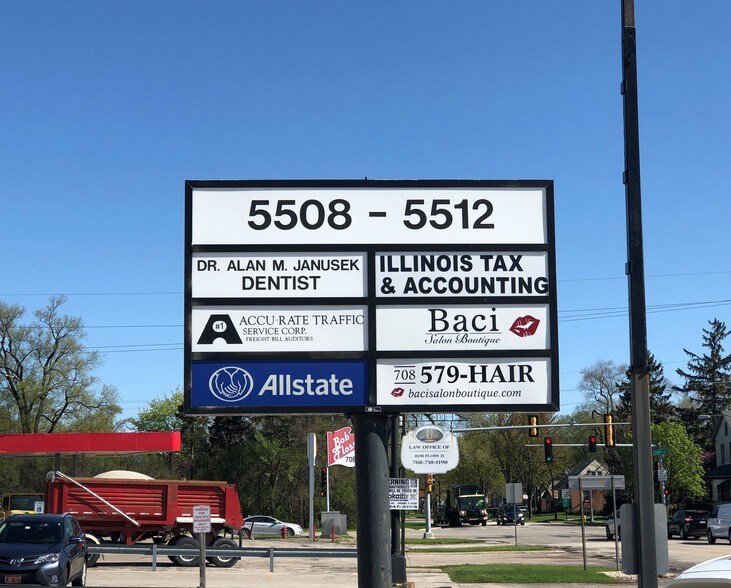 More Photos Of 5508 S Brainard Ave, Countryside Apartments For Lease