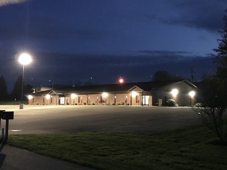 Primary Photo Of 600 Aberdeen Dr, Somerset Office For Sale