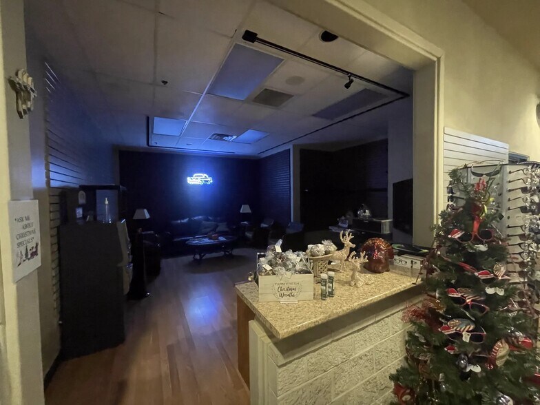 More Photos Of 166 N Loop 1604 E, San Antonio Storefront Retail Office For Sale