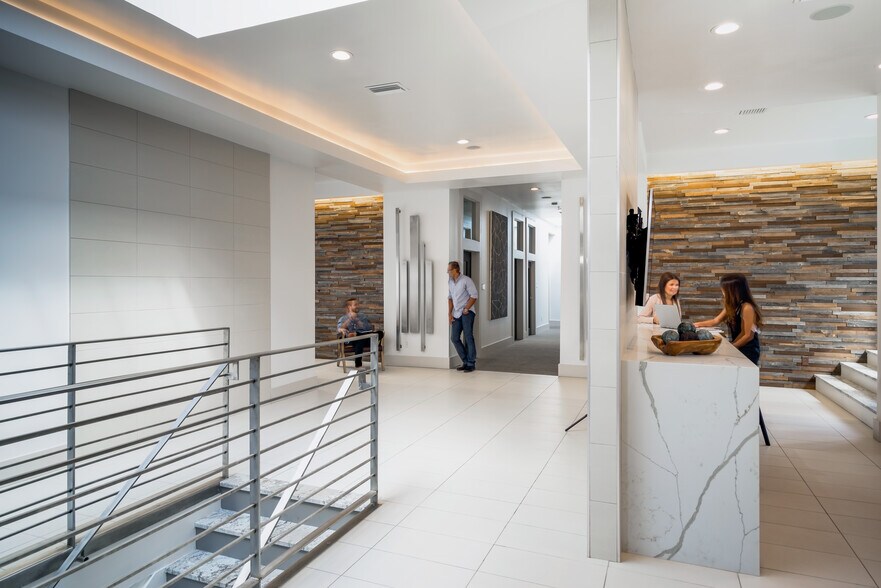 More Photos Of 1726 E 7th Ave, Tampa Loft Creative Space For Lease