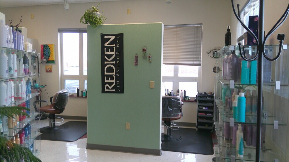 More Photos Of 424 4th St, Fairbanks General Retail For Sale