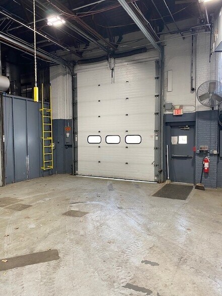 More Photos Of 141 North Ave, Bridgeport Manufacturing For Lease