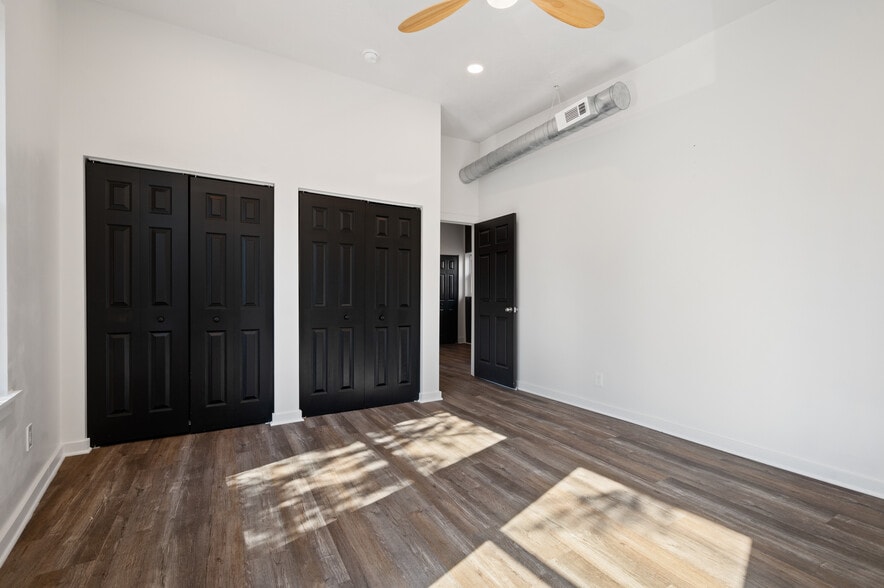 More Photos Of 200-208 E Eighth Ave, Munhall Freestanding For Sale