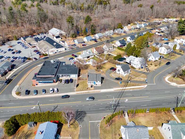 More Photos Of 941 Farmington Ave, Bristol Office Residential For Sale