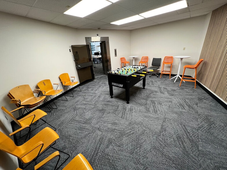 More Photos Of 6850 W Fairview Ave, Boise Office For Sale