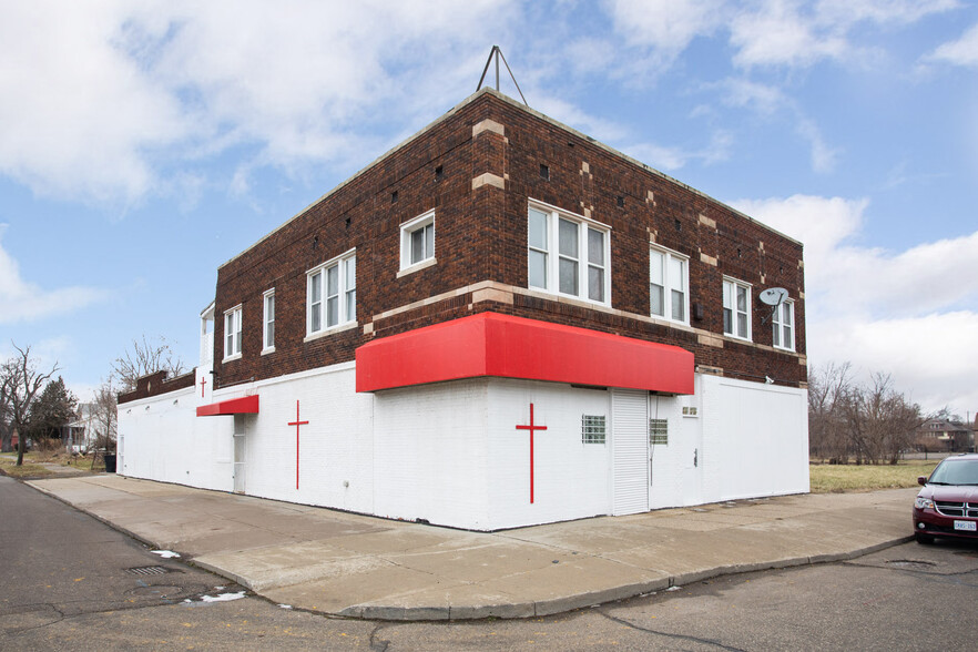 Primary Photo Of 14105 Kercheval St, Detroit Religious Facility For Sale