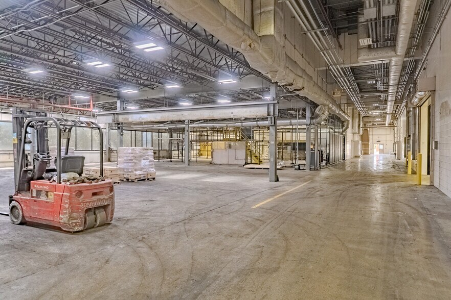 More Photos Of 4611 Wiseman Blvd, San Antonio Manufacturing For Sale