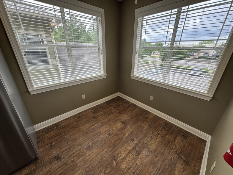 More Photos Of 6253 Goodman Rd, Olive Branch Office For Lease