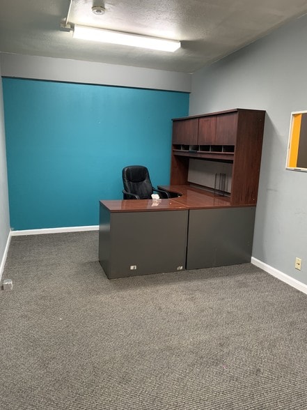 More Photos Of 5935-5937 Mission St, Daly City Warehouse For Lease