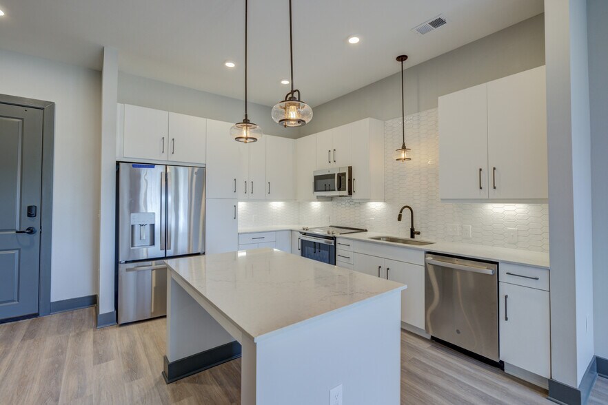 More Photos Of 352 S Walker St, Cary Apartments For Lease