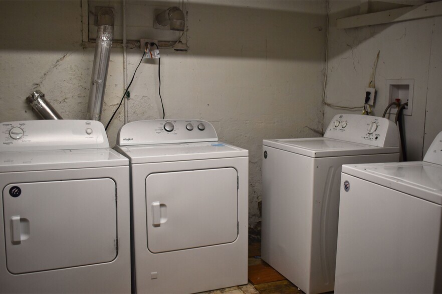 More Photos Of 140 Chapin St, Binghamton Apartments For Sale
