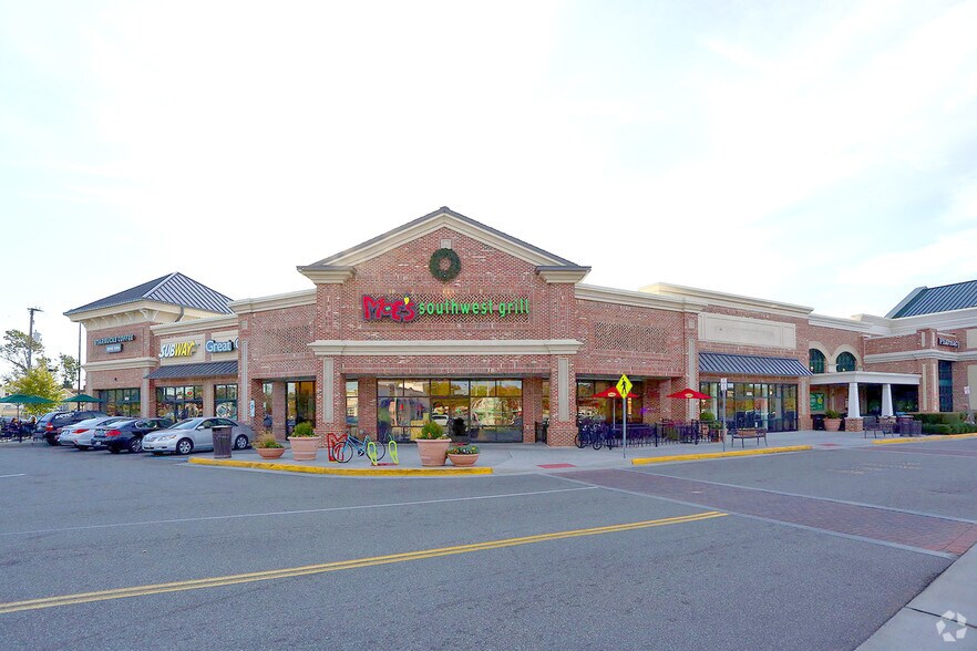 More Photos Of 7550 Granby St, Norfolk Supermarket For Lease