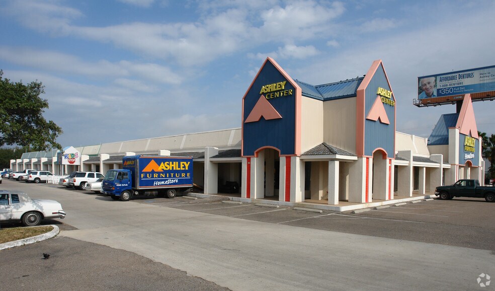 More Photos Of 4300 S Padre Island Dr, Corpus Christi Freestanding For Sale