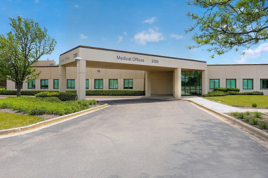 More Photos Of 3703 Doty Rd, Woodstock Medical For Lease