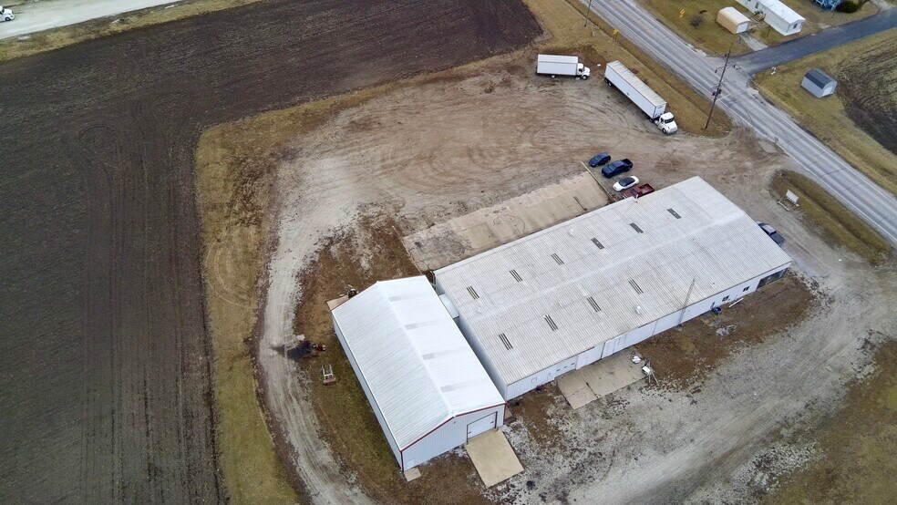 More Photos Of 125 Barlow Rd, Farmington Distribution For Lease