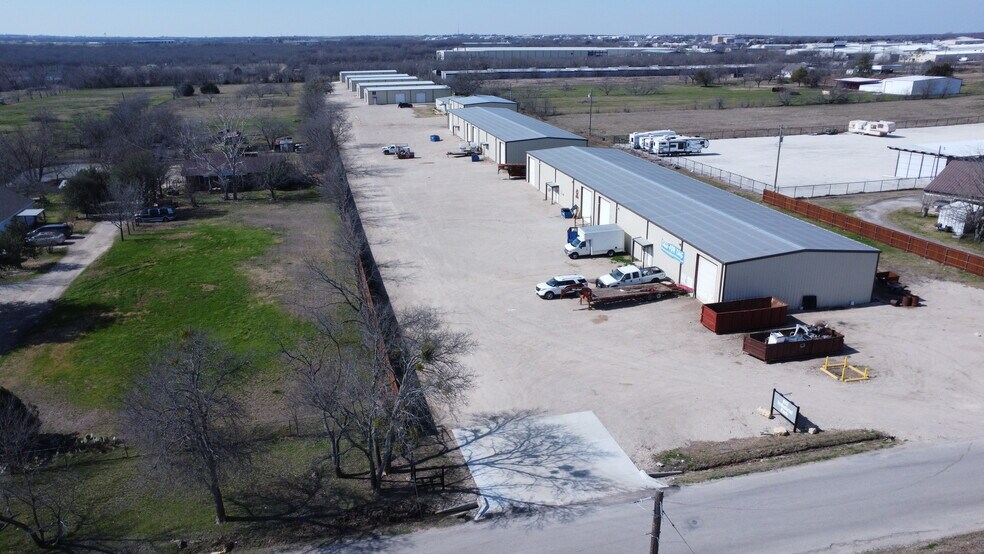 More Photos Of 4632 CR 617, Alvarado Industrial For Lease