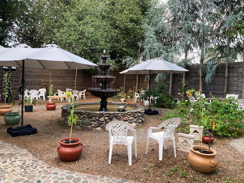 More Photos Of 870 Hartnell Ave, Redding Garden Center For Sale