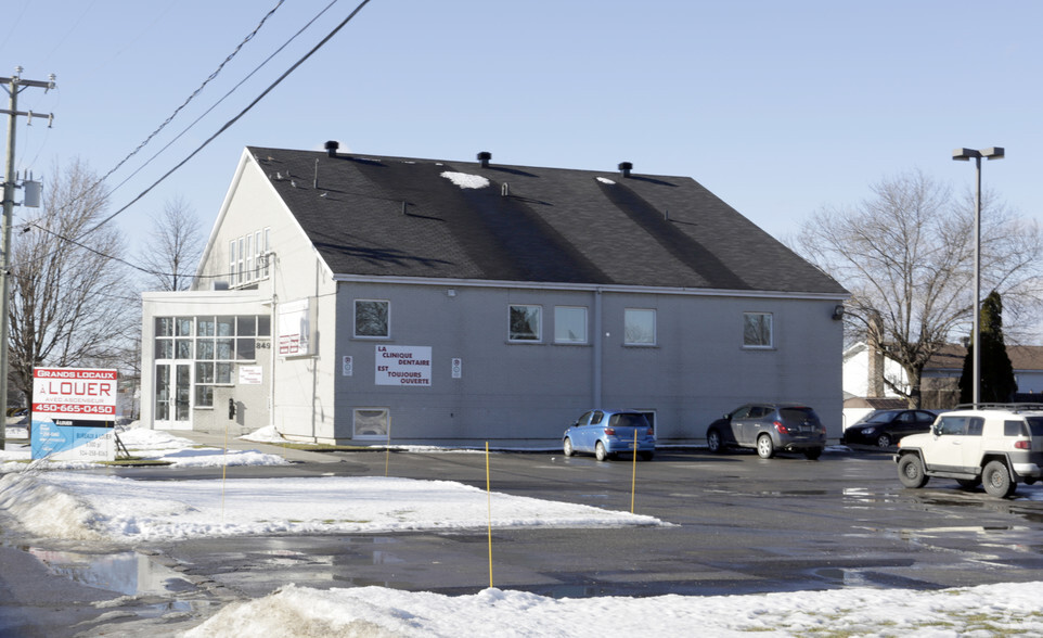 Primary Photo Of 8495 Rue Adrien, Laval Office For Lease