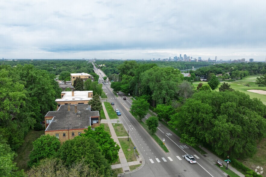 More Photos Of 235 Exeter Pl, Saint Paul Apartments For Sale