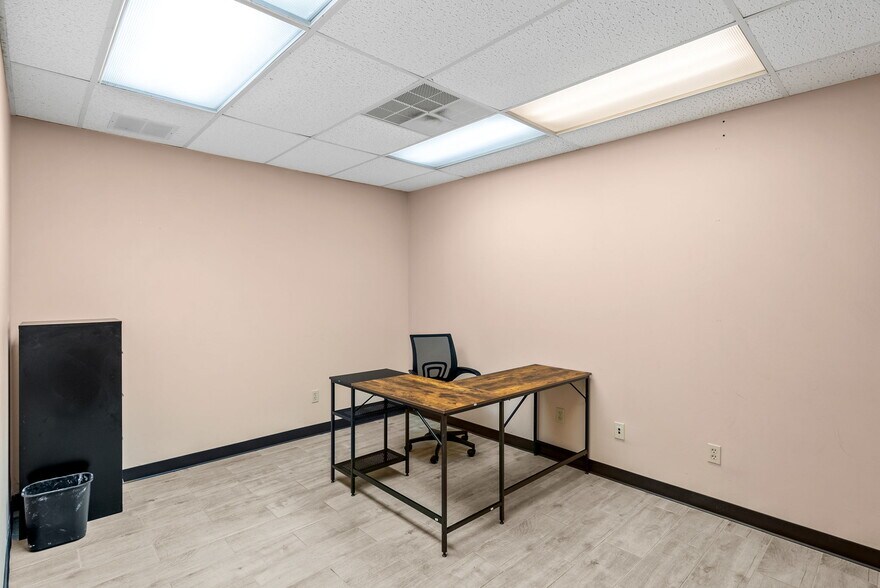 More Photos Of 9502 Computer Dr, San Antonio Medical For Sale