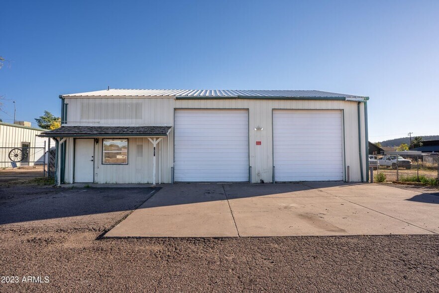 More Photos Of 101 W Aero Dr, Payson General Retail For Lease