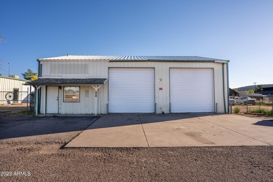 More Photos Of 101 W Aero Dr, Payson General Retail For Lease