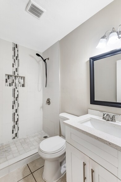 More Photos Of 6240 Rattlesnake Hammock Rd, Naples Apartments For Sale