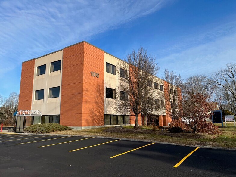More Photos Of 106 E Main St, Westborough Medical For Lease