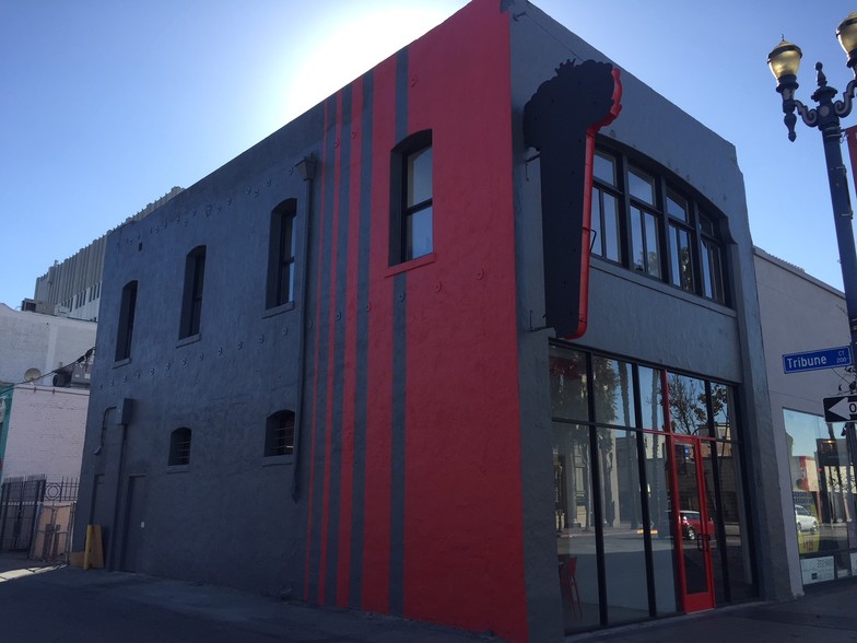 Primary Photo Of 120 E 3rd St, Long Beach Coworking Space